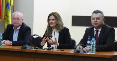 Surpriză în cursa pentru Primăria Constanța. Ramona Mănescu vrea să candideze - 2
