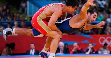 Stire din Sport : 15 sportivi români la Campionatele Mondiale de lupte de la Budapesta