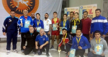 Stire din Sport : Luptătorii constănțeni și-au pus adversarii cu umerii pe saltea, la Cupa României
