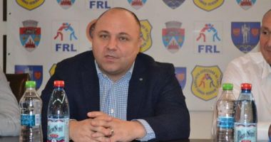 Stire din Sport : Răzvan Pîrcălabu: „Canotorii ne dau curaj, ne dorim şi noi cât mai mulţi luptători calificaţi la JO de la Paris”
