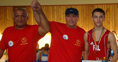Stire din Sport : Ionuț Caraș, Alexandru Dumitru și Mircea Ionescu, eroii naționalei României