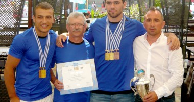 Jos pălăria în fața campionilor mondiali de wrestling-beach! - 4