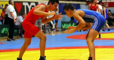 Stire din Sport : Luptătorii constănțeni vor concura, în week-end, la Pitești
