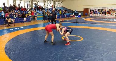 Stire din Sport : Lupte / Finala Campionatului Naţional de juniori U15, în perioada 6-9 mai