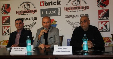 Stire din Sport : Lupte și demonstrații de senzație la Seminarul Național de arte marțiale