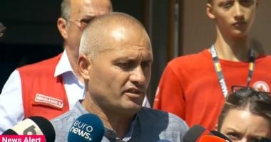 Stire din Eveniment : Florin Petre dă vina pe oamenii afectați de explozii că nu au făcut sesizări la Primărie: Nu am știut