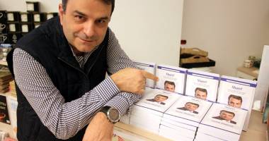 Stire din Cultură-Educație : "Share", revoltă  împotriva campaniei murdare din 2014