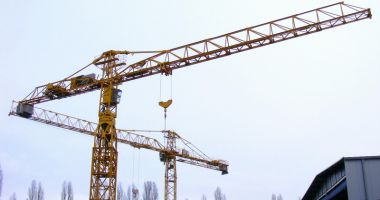 Stire din Eveniment : Update. O macara s-a rupt în Portul Agigea. Sunt trei victime