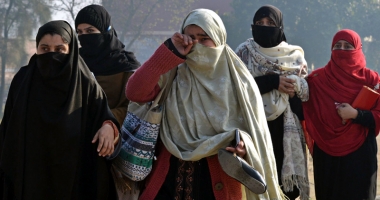 Stire din Actualitate : Măcel într-un sanctuar sufit din Pakistan: cel puțin 20 de persoane ucise