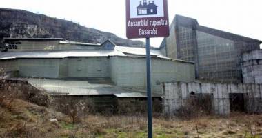 Stire din Cultură-Educație : Machetă pentru Monumentul rupestru de la Basarabi