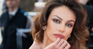Stire din Monden : Mădălina Ghenea, înlocuitoarea lui Naomi Campbell