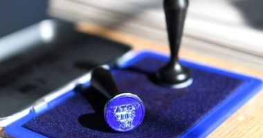 Stire din Politică-Administrație : MAE a finalizat expedierea materialelor pentru votul în străinătate la turul al doilea