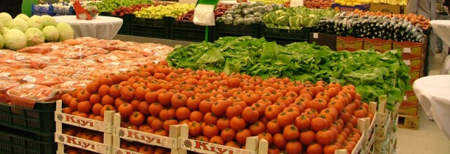 Stire din Economie : Importurile aduse pe mare intră în magazinele Constanței prin București