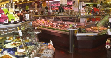 Stire din Economie : Constanța / Tone de alimente aruncate din cauza termenului de valabilitate depășit
