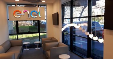 Stire din Social : Magazin Enel dedicat exclusiv consumatorilor casnici