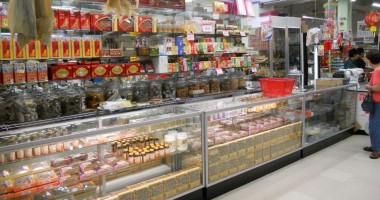 Stire din Economie : Constanța / Alte 12 tone de alimente au fost incinerate
