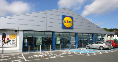 Stire din Social : LIDL RETRAGE DE LA CONSUM CÂRNĂCIORII BĂNĂȚENI. IATĂ CE SORTIMENT A FOST GĂSIT ÎN NEREGULĂ