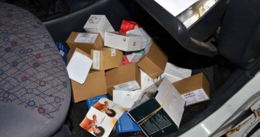 Magazin spart, lângă Gara Constanța. Doi dintre hoți sunt căutați - 2