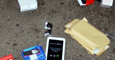 Magazin spart, lângă Gara Constanța. Doi dintre hoți sunt căutați - 3