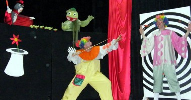 Stire din Cultură-Educație : "Magia circului" la teatrul de copii