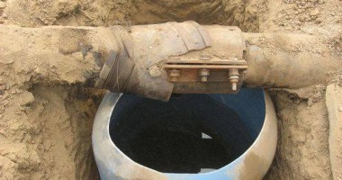 Stire din Monden : A găsit în grădină magistrala de gaz și a început să fure. Riscă 18 de ani de închisoare!