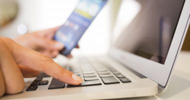 Stire din Actualitate : Români înșelați cu zeci de mii de euro prin metoda "Fotografia", după ce au comandat din străinătate