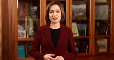 Stire din Actualitate : Mesajul preşedintei Maia Sandu de Ziua Naţională: „Iubim România ca pe o soră mai mare”