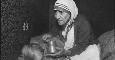 Stire din Actualitate : Moment istoric la vatican. Maica Tereza a fost canonizată
