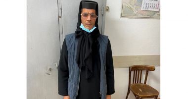 Stire din Eveniment : Așa costumație? Un individ s-a deghizat în măicuță și a păcălit un bărbat să-i dea bani pentru o operație