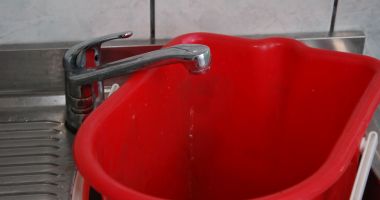 Stire din Social : Mai multe străzi din orașul Murfatlar, fără apă rece