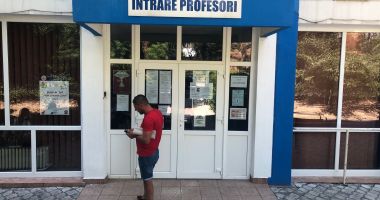 Stire din Cultură-Educație : Mâine are loc prima repartizare a profesorilor, pe posturi