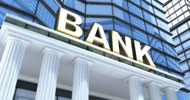 Stire din Economie : Majoritatea românilor nu au schimbat niciodată banca principală