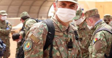 Stire din Eveniment : Militari români din Detașamentul "Carpathian Pumas" au descins în Mali