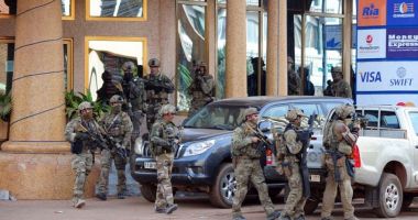 MILITARI ROMÂNI, într-o țară în care s-a dat LOVITURĂ DE STAT! Armata a preluat puterea - 2