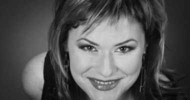 Stire din Eveniment : Mălina Olinescu: "O să mă ai pe conștiință"
