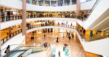 Mall-urile ar putea primi bani de la stat