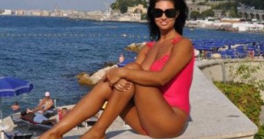 Stire din Monden : Mama Antoniei și-a speriat iubitul de 24 ani