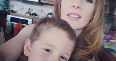 O mamă refuză să-și învețe copilul să scrie și să citească: "Nu mă înțelegeți greșit!"