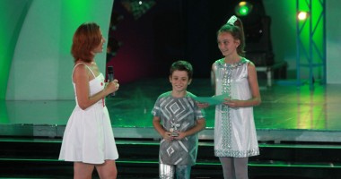 Stire din Cultură-Educație : Melodia "COPII DE CRISTAL" a primit premiul acordat de HISTRIA GROUP INTERNATIONAL