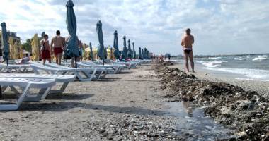 Mamaia, aproape "goală" la început de sezon - 3
