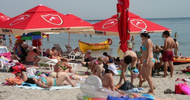 Stire din Economie : 11.000 de turiști vor putea beneficia de vacanțe pe litoral la tarife reduse