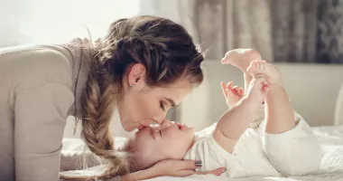 Stire din Social : Sume uriașe pentru mamele cu nou-născuți: aproape 18 milioane de lei plătiți într-un an