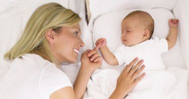 Stire din Social : De ce întârzie alocațiile copiilor atât de mult. "Mi se pare o bătaie de joc ceea ce se întâmplă"