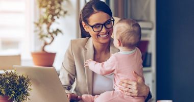 Stire din Eveniment : 28 de femei trimise în judecată pentru obţinerea ilegală a indemnizaţiilor de creştere a copilului