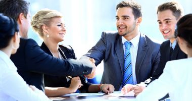 Managerii cred că economia va bate pasul pe loc, dar prețurile vor crește cu moderație