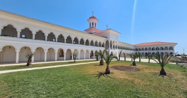 Stire din Cultură-Educație : Președintele Academiei Române deschide simpozionul dedicat Mănăstirii Văcăreștii Noi, din comuna Lumina