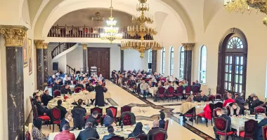 Stire din Cultură-Educație : Droguri, alcool și dependențe care ruinează familii. Conferință la Constanța despre drumul spre vindecare