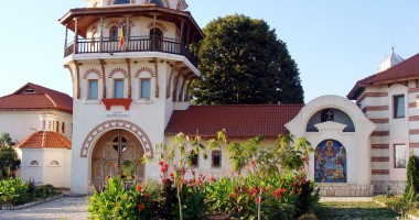 Stire din Cultură-Educație : Astăzi, mare sărbătoare religioasă: Izvorul Tămăduirii