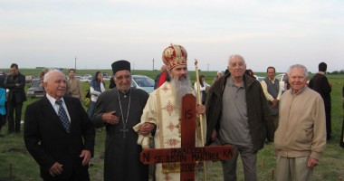 Stire din Cultură-Educație : IPS Teodosie va oficia la Mănăstirea de la Poarta Albă
