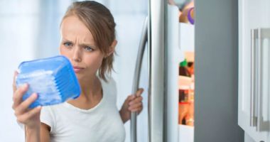 Stire din Sănătate : Pericolul din frigider! Mâncarea care devine otravă dacă o păstrezi prea mult